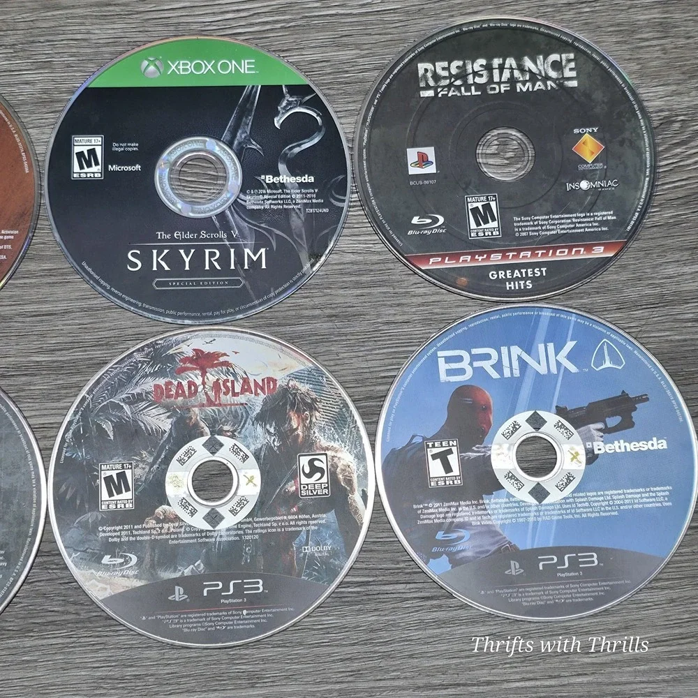 PS3 - Lot of 8 Games - COD, BGH, SKYRIM, DEAD ISLAND, +MORE - DISCS‎ ONLY